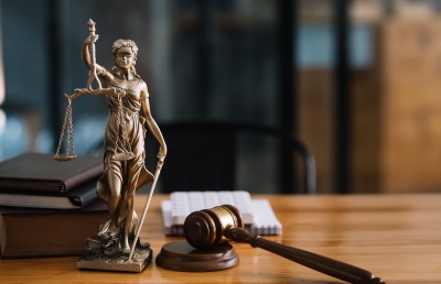 Αμφισβήτηση οφειλής της πλατφόρμας, ύψους 4 εκατομμυρίων ευρώ και συμφωνία ρύθμισης κατά 86% λιγότερο