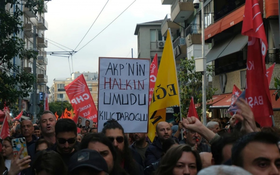 Συνεχίζεται η θύελλα στην Τουρκία: «Δεν θα σιωπήσουμε στον φασισμό» – Μαζικές διαδηλώσεις στην Κωνσταντινούπολη