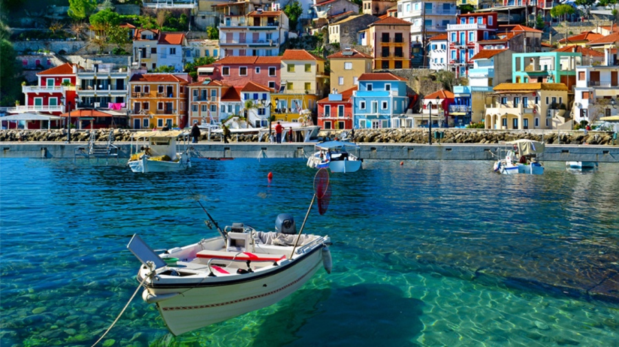 Εκρηκτική αύξηση 637% της δήλωσης υπερωριών στον τουρισμό λόγω ψηφιακής κάρτας