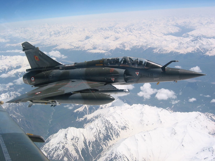 Ανατροπή – Η Γαλλία αναβαθμίζει τα Mirage 2000 με σκοπό να γίνουν… κυνηγοί drones