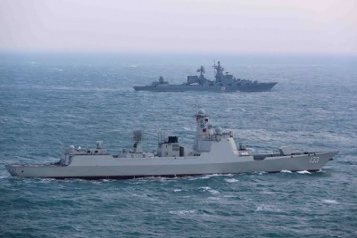 Ισχύς εν τη ενώσει: Το υπερσύγχρονο «Type 052D» της Κίνας και ο «Ρώσος φονέας αεροπλανοφόρων» «Varyag» έτοιμα για χτύπημα