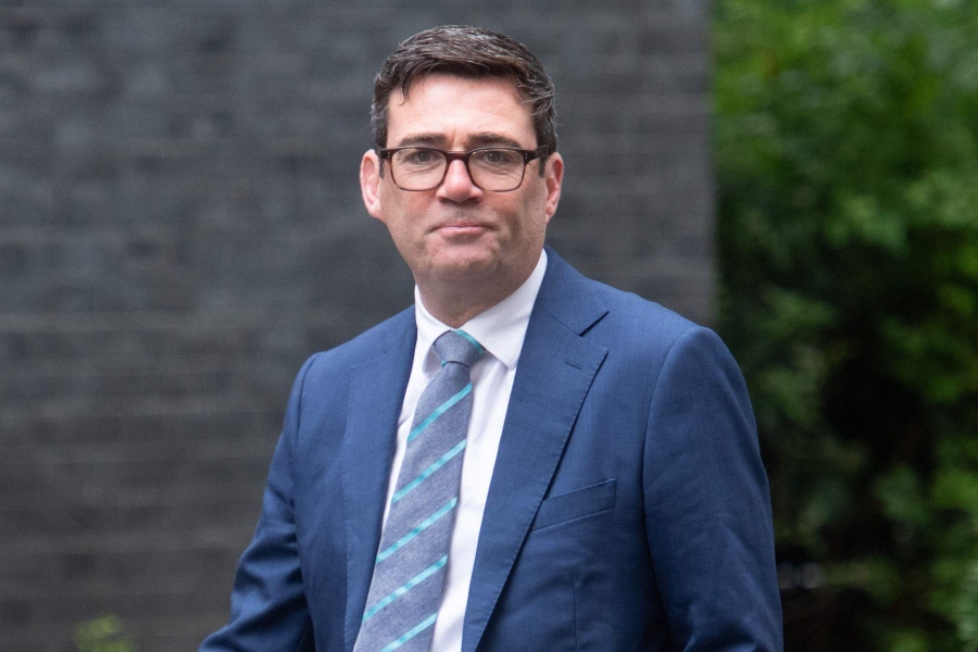Ο Andy Burnham κληρονομεί ένα βασίλειο διχασμένο από το Brexit
