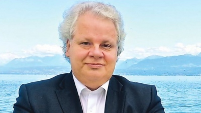 Βάλβης (Valvis Holding): «Η Σαντορίνη μπορεί να γίνει διεθνής προορισμός θερμαλισμού όλο το χρόνο»