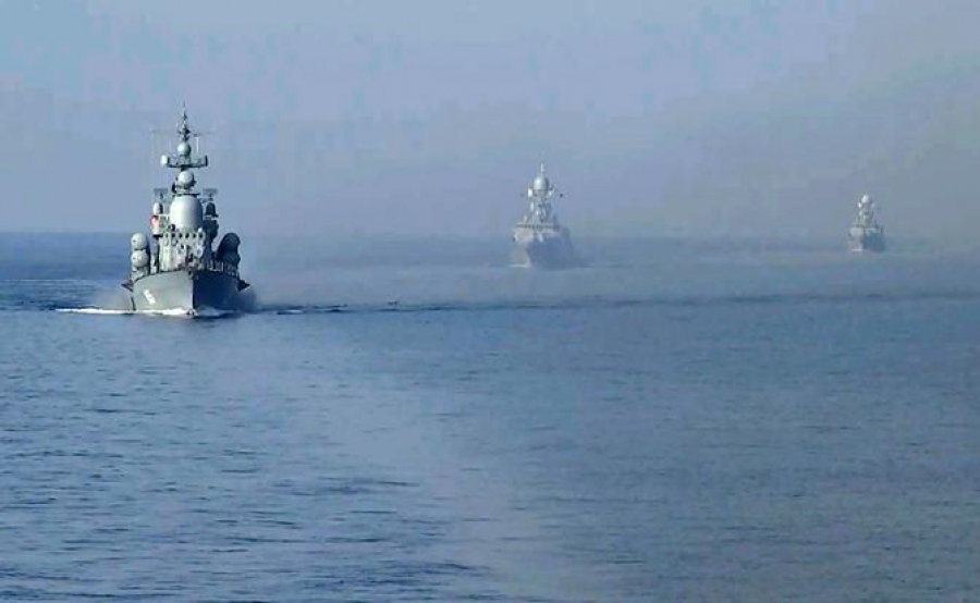 Tρόμος: Η Ρωσία ετοιμάζει ολοκληρωτικό πόλεμο στη Μαύρη Θάλασσα – «Θα βυθίζουμε όποιο πλοίο πλησιάζει την Ουκρανία»