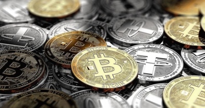 Προκλητικά τραπεζικά προνόμια στην crypto εταιρεία της οικογένειας Trump  – Καταγγελίες για σύγκρουση συμφερόντων