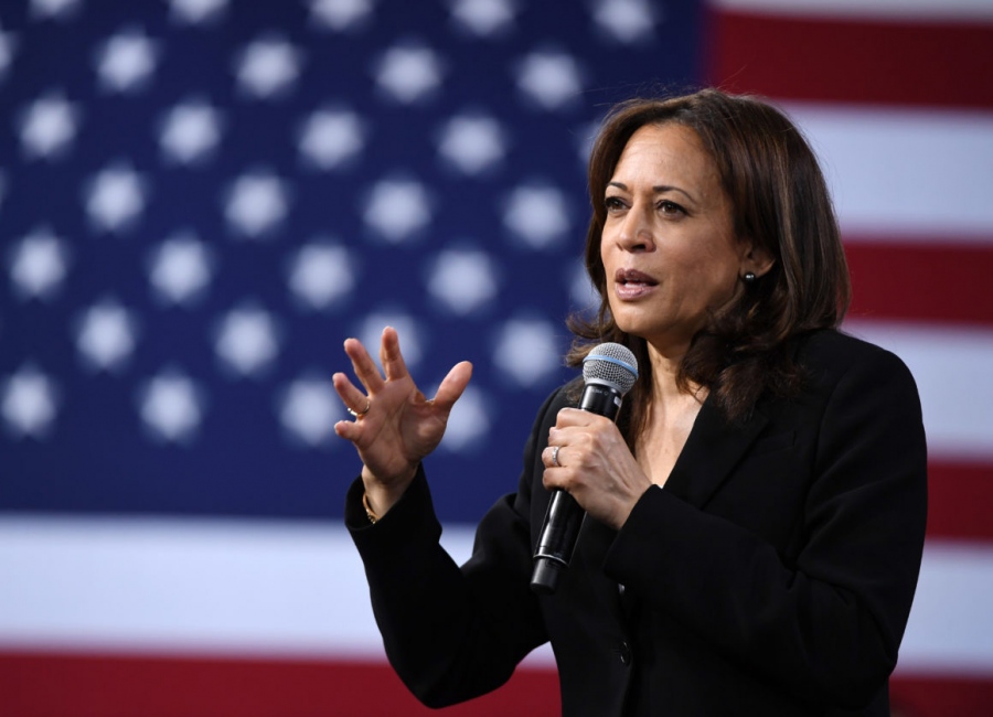 Καταπέλτης η Kamala Harris: Παράνομη και ανόητη η επιχείρηση Trump στη Βενεζουέλα... Έχουμε ξαναδεί αυτό το έργο