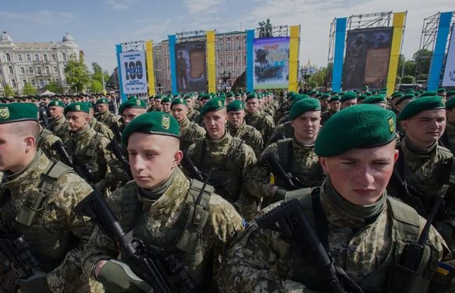 Η σφαγή των αμνών –  Όπως ο Hitler έτσι και ο Zelensky στέλνει 17χρονους Ουκρανούς στον πόλεμο με τη Ρωσία