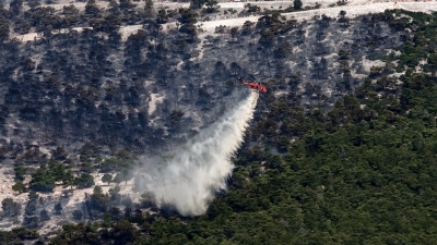 Στάχτη η Ελλάδα: Μάχη με τις αναζωπυρώσεις στην Πάρνηθα - Πρωτοφανής όλεθρος με 1.200.000 καμένα στρέμματα στην χώρα