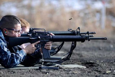 Η Σουηδία απαγορεύει δια νόμου τα AR-15 και τα στέλνει στην Ουκρανία – Δώρο χιλιάδες όπλα στους τρομοκράτες του Zelensky