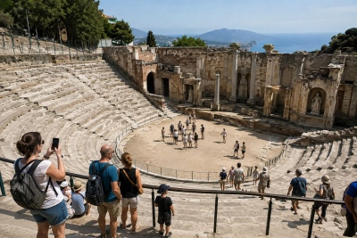 Η μεγαλύτερη αρχαιολογική απάτη της Ιταλίας: Έφτιαξε με τσιμέντο «αρχαίο ελληνικό θέατρο» και το πούλησε στους τουρίστες!