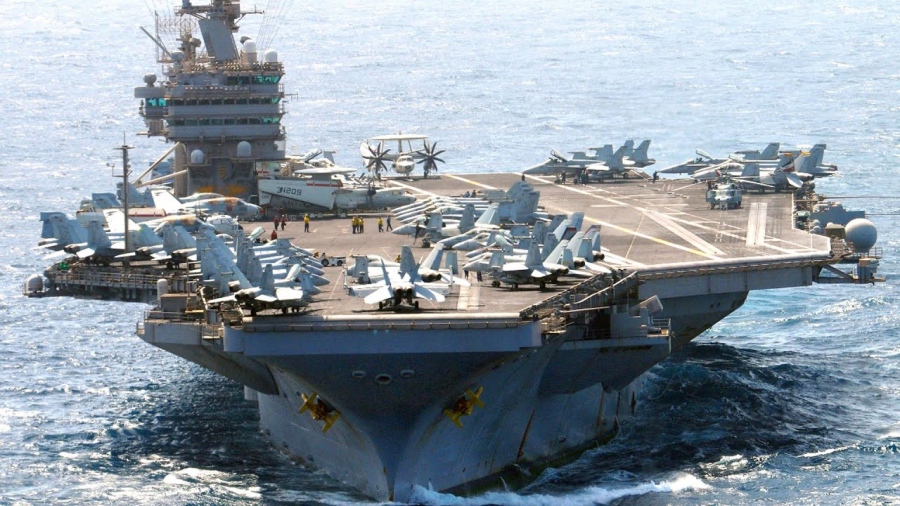 Σκηνικό πολέμου – Το αεροπλανοφόρο Lincoln των ΗΠΑ διέσχισε την Αραβική Θάλασσα