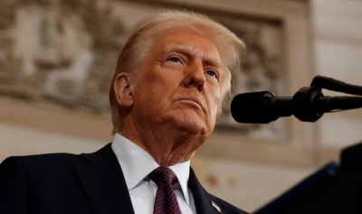 Περίεργες φήμες για την υγεία του Trump - «Φοβάται το Alzheimer»