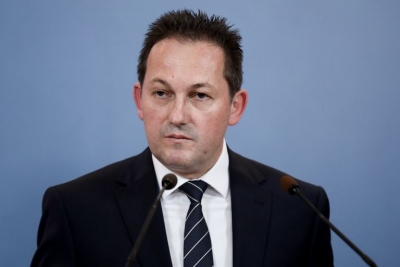 Πέτσας: Πιθανή παράταση του προστίμου των 100 ευρώ, αν σπεύσουν να εμβολιαστούν