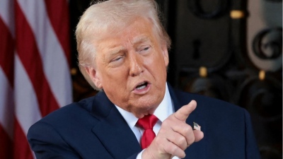 Trump warns Iran: 