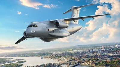 Reuters: Αεροσκάφη Embraer C-390 και μίνι υποβρύχια αγοράζει η Ελλάδα από Βραζιλία, ΗΠΑ και Ισραήλ