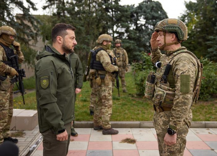 O Zelensky πέφτει και συνθηκολογεί – Φορτώνει την ήττα σε Syrsky και «μαφία στρατηγών», διαλύονται σε 1.000 κομμάτια οι Ουκρανοί