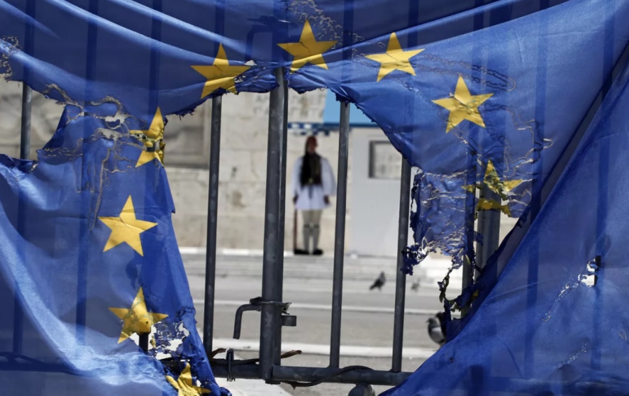 Η Ευρώπη κατασκευάζει πολεμική μηχανή – Αίρονται οι απαγορεύσεις των συνθηκών για τις αμυντικές δαπάνες