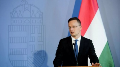 Βόμβες από Szijjártó (ΥΠΕΞ Ουγγαρίας): Η Ουκρανοί μας εκβιάζουν, θέλουν να παρέμβουν στις εκλογές