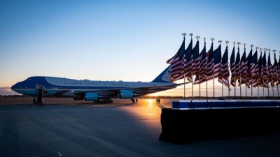 Panic in the US over terrorist threat at Air Force One base - White powder in package causes hospitalizations